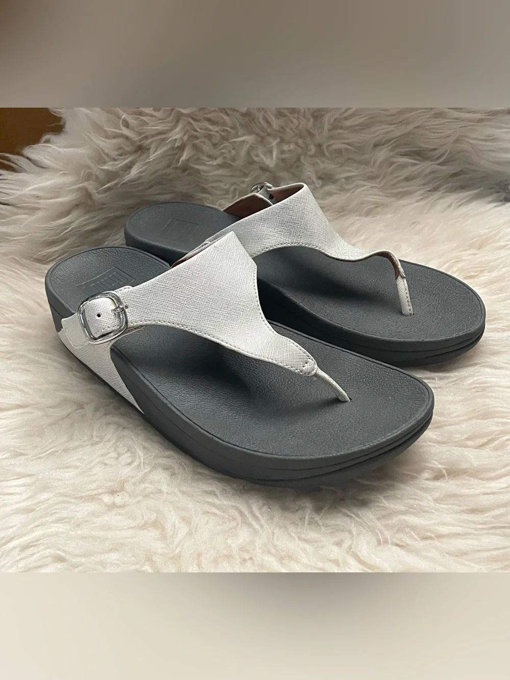 FitFlop The Skinny Sandals White/Silver 7